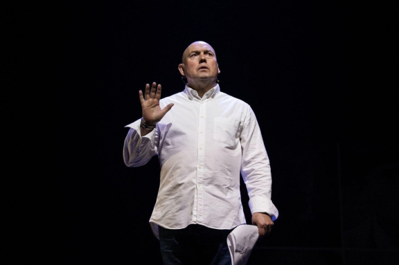 ВИКТОР СУХОРУКОВ. МОНОСПЕКТАКЛЬ "СЧАСТЛИВЫЕ ДНИ"