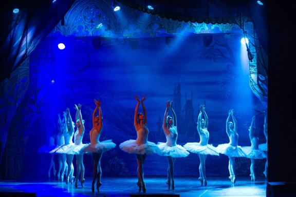 балет "Лебединое озеро"/ Челябинск