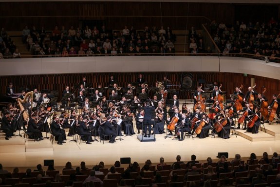 Симфонический оркестр и А.Сладковский