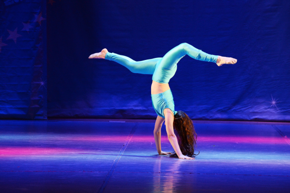 &Kcy;&ocy;&ncy;&tscy;&iecy;&rcy;&tcy; "&Dcy;&icy;&vcy;&iecy;&rcy;&tcy;&icy;&scy;&mcy;&iecy;&ncy;&tcy;"