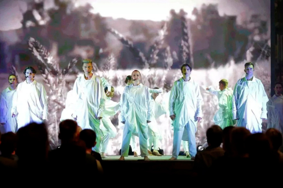 &Rcy;&ocy;&kcy;-&ocy;&pcy;&iecy;&rcy;&acy; "&KHcy;&ocy;&zhcy;&dcy;&iecy;&ncy;&icy;&iecy; &vcy; &ocy;&gcy;&ocy;&ncy;&softcy;" &gcy;&period; &Mcy;&ocy;&scy;&kcy;&vcy;&acy;