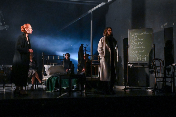 "&Acy;&ncy;&ncy;&acy; &Kcy;&acy;&rcy;&iecy;&ncy;&icy;&ncy;&acy;" &Dcy;&Kcy; &Acy;&mcy;&bcy;&acy;&scy;&scy;&acy;&dcy;&ocy;&rcy;&comma; &ucy;&lcy;&period; &Rcy;&ocy;&scy;&scy;&icy;&jcy;&scy;&kcy;&acy;&yacy;&comma; 34