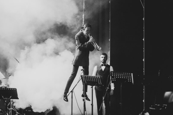 Let's dance! Потанцуем!