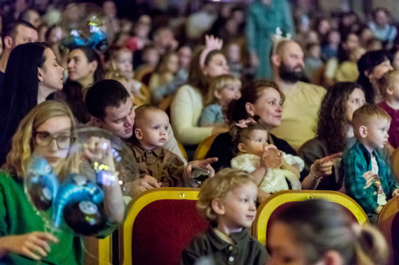 &Scy;&icy;&ncy;&icy;&jcy; &tcy;&rcy;&acy;&kcy;&tcy;&ocy;&rcy; &vcy; &gcy;&ocy;&scy;&tcy;&yacy;&khcy; &ucy; &Dcy;&iecy;&dcy;&acy; &Mcy;&ocy;&rcy;&ocy;&zcy;&acy;