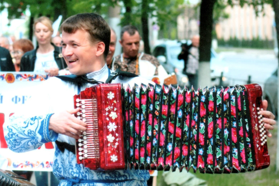 VIII &Vcy;&scy;&iecy;&rcy;&ocy;&scy;&scy;&icy;&jcy;&scy;&kcy;&icy;&jcy; &fcy;&iecy;&scy;&tcy;&icy;&vcy;&acy;&lcy;&softcy; &gcy;&acy;&rcy;&mcy;&ocy;&ncy;&icy;&scy;&tcy;&ocy;&vcy; &laquo;&Vcy; &gcy;&ocy;&scy;&tcy;&yacy;&khcy; &ucy; &Mcy;&icy;&tcy;&rcy;&ocy;&fcy;&acy;&ncy;&ocy;&vcy;&ncy;&ycy;&raquo;