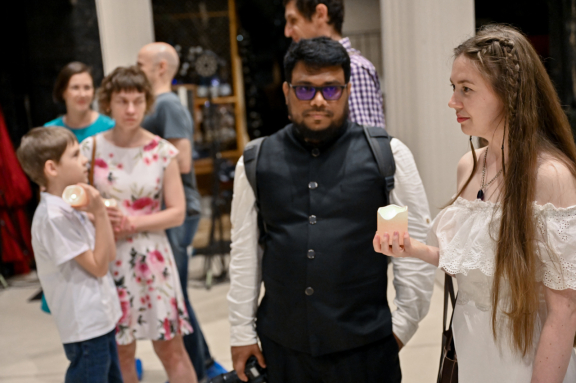 &Pcy;&ocy; &tcy;&iecy;&acy;&tcy;&rcy;&ucy; &pcy;&rcy;&icy; &scy;&vcy;&iecy;&chcy;&acy;&khcy;