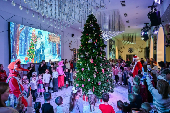 &Ncy;&ocy;&vcy;&ocy;&gcy;&ocy;&dcy;&ncy;&icy;&iecy; &pcy;&ocy;&khcy;&ocy;&zhcy;&dcy;&iecy;&ncy;&icy;&yacy; &Lcy;&icy;&scy;&acy; &icy; &Pcy;&ocy;&rcy;&ocy;&scy;&iocy;&ncy;&kcy;&acy;