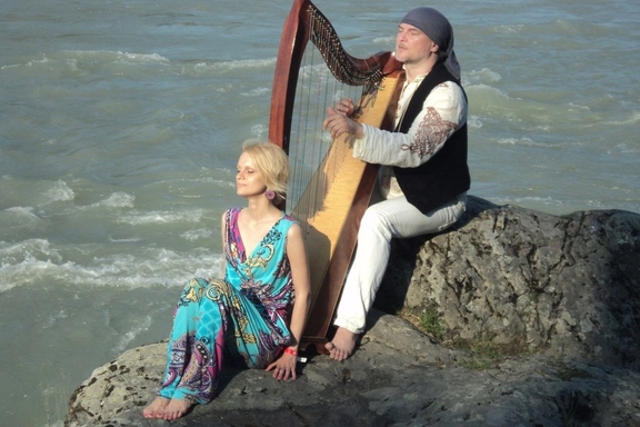 Alizbar & Ann'Sannat "&Vcy; &ocy;&bcy;&hardcy;&yacy;&tcy;&icy;&yacy;&khcy; &mcy;&ucy;&zcy;&ycy;&kcy;&icy;&period; &Kcy;&ucy;&dcy;&acy; &zcy;&ocy;&vcy;&iocy;&tcy; &Acy;&rcy;&fcy;&acy;"
