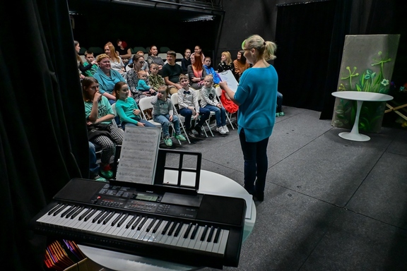 &Mcy;&acy;&scy;&tcy;&iecy;&rcy;-&kcy;&lcy;&acy;&scy;&scy; &laquo;&Zcy;&vcy;&ucy;&kcy;&icy; &icy; &mcy;&ucy;&zcy;&ycy;&kcy;&acy; &vcy; &Tcy;&iecy;&acy;&tcy;&rcy;&iecy; &kcy;&ucy;&kcy;&ocy;&lcy;&raquo;