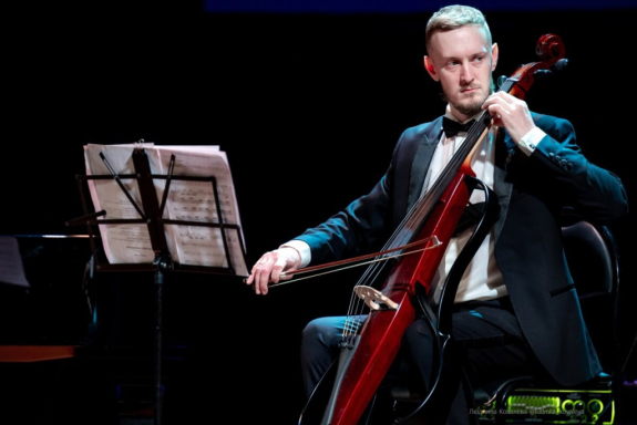 The show must go on&excl; &SHcy;&ocy;&ucy; &pcy;&rcy;&ocy;&dcy;&ocy;&lcy;&zhcy;&acy;&iecy;&tcy;&scy;&yacy;&excl;