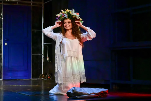 Под одной крышей