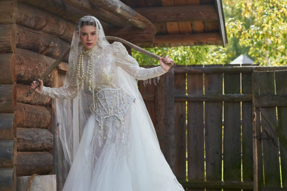 &Fcy;&icy;&ncy;&acy;&lcy; &fcy;&iecy;&scy;&tcy;&icy;&vcy;&acy;&lcy;&yacy; &mcy;&ocy;&dcy;&ycy; "&Pcy;&lcy;&acy;&tcy;&softcy;&iecy; &gcy;&ocy;&rcy;&ocy;&dcy;&acy;"