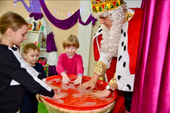 &laquo;&Ncy;&acy; &bcy;&acy;&lcy;&ucy; &ucy; &kcy;&ocy;&rcy;&ocy;&lcy;&yacy;&raquo; &shcy;&ocy;&ucy; &gcy;&icy;&gcy;&acy;&ncy;&tcy;&scy;&kcy;&icy;&khcy; &mcy;&ycy;&lcy;&softcy;&ncy;&ycy;&khcy; &pcy;&ucy;&zcy;&ycy;&rcy;&iecy;&jcy;