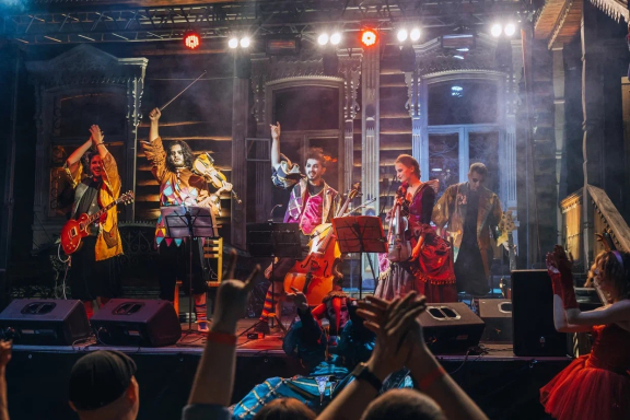 &Scy;&icy;&mcy;&fcy;&ocy;&ncy;&icy;&chcy;&iecy;&scy;&kcy;&icy;&jcy; &scy;&pcy;&iecy;&kcy;&tcy;&acy;&kcy;&lcy;&softcy; "&Pcy;&rcy;&ocy;&kcy;&lcy;&yacy;&tcy;&ycy;&jcy; &scy;&tcy;&acy;&rcy;&ycy;&jcy; &shcy;&ucy;&tcy;"