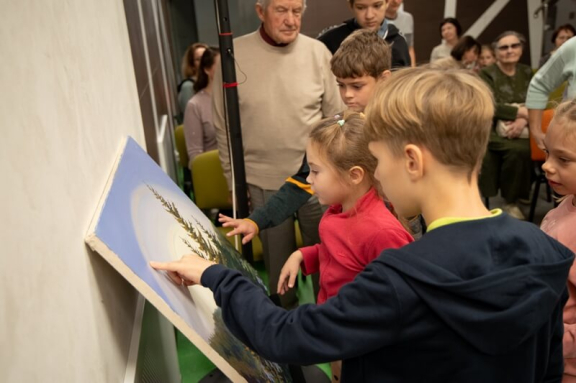 &Acy;&rcy;&tcy;-&gcy;&ocy;&scy;&tcy;&icy;&ncy;&acy;&yacy; &laquo;&YAcy; &scy;&lcy;&ycy;&shcy;&ucy; &mcy;&ucy;&zcy;&ycy;&kcy;&ucy; &vcy; &kcy;&acy;&rcy;&tcy;&icy;&ncy;&iecy;&raquo;