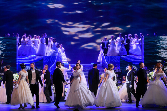 2025.12.24 Челябинск Конгресс Холл Белоснежный бал Штрауса