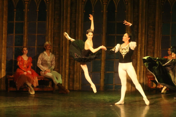 балет "Лебединое озеро"/ Челябинск