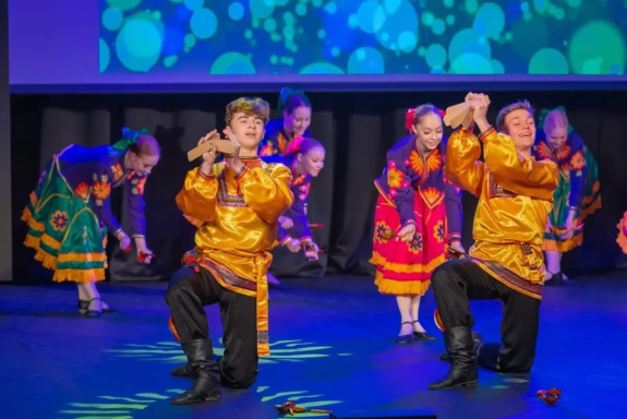 &Tcy;&acy;&ncy;&tscy;&iecy;&vcy;&acy;&lcy;&softcy;&ncy;&ycy;&jcy; &ecy;&kcy;&scy;&pcy;&rcy;&iecy;&scy;&scy;