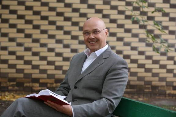 &Kcy;&ucy;&rcy;&chcy;&acy;&tcy;&ocy;&vcy; &Fcy;&iecy;&scy;&tcy;&period; &IEcy;&vcy;&gcy;&iecy;&ncy;&icy;&jcy; &Mcy;&icy;&rcy;&ocy;&ncy;&ocy;&vcy;