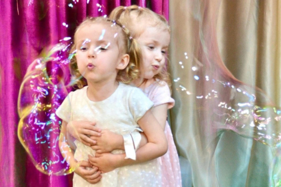 Шоу гигантских мыльных пузырей