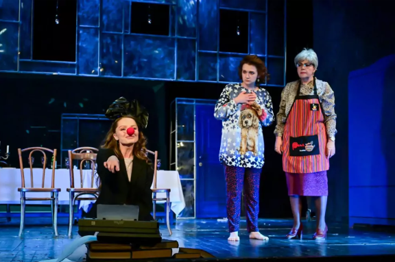 Под одной крышей