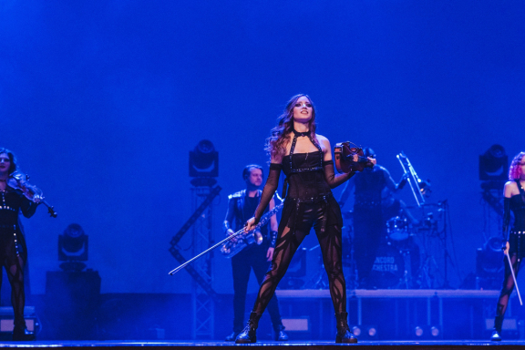 &SHcy;&ocy;&ucy; &laquo;&Scy;&icy;&mcy;&fcy;&ocy;&ncy;&icy;&chcy;&iecy;&scy;&kcy;&icy;&iecy; &Rcy;&Ocy;&Kcy;-&KHcy;&Icy;&Tcy;&Ycy;&raquo; &Lcy;&ucy;&chcy;&shcy;&iecy;&iecy; CONCORD ORCHESTRA