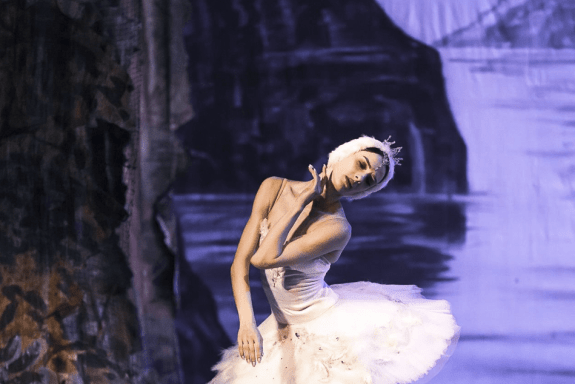«Лебединое озеро». Балет в двух действиях. Постановка Классического Национального Русского балета п/р В. Бутримовича.