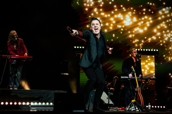 ЛЕГЕНДАРНЫЕ ХИТЫ DEPECHE MODE "ENJOY THE SYMPHONY" SHOW с оркестром