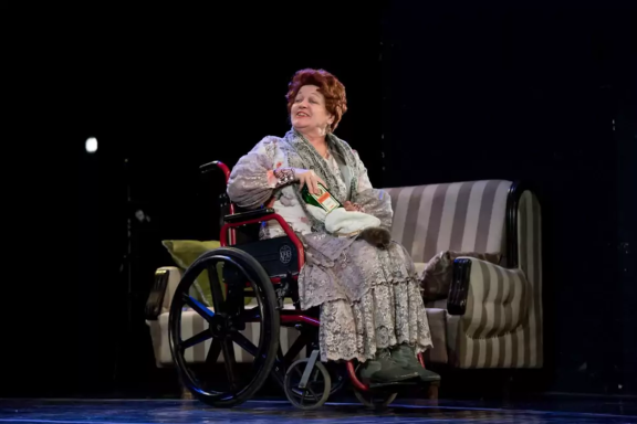 Восемь любящих женщин