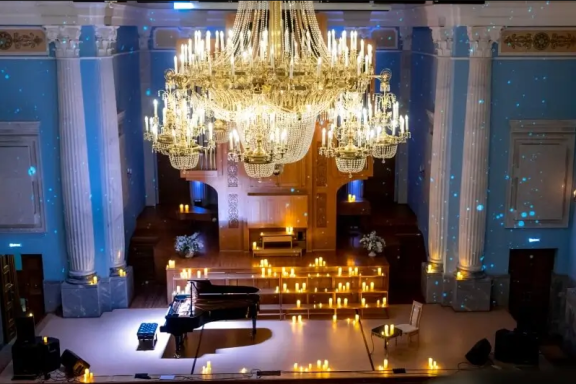 &Fcy;&rcy;&acy;&ncy;&tscy;&ucy;&zcy;&scy;&kcy;&icy;&jcy; &vcy;&iecy;&chcy;&iecy;&rcy; &pcy;&rcy;&icy; &scy;&vcy;&iecy;&chcy;&acy;&khcy;