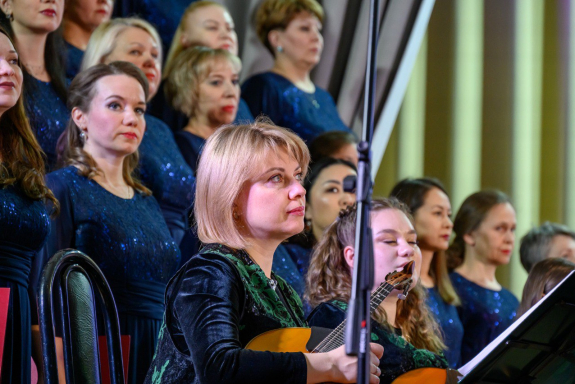 &Pcy;&rcy;&acy;&zcy;&dcy;&ncy;&icy;&chcy;&ncy;&ycy;&jcy; &kcy;&ocy;&ncy;&tscy;&iecy;&rcy;&tcy; "&Pcy;&iecy;&scy;&ncy;&icy; &Vcy;&iecy;&lcy;&icy;&kcy;&ocy;&jcy; &Pcy;&ocy;&bcy;&iecy;&dcy;&ycy;"