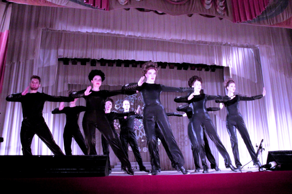 Шоу-концерт" Новогодняя симфония ритмов".Ирландские танцы. Балет.Трайбл. Фламенко. Бурлеск