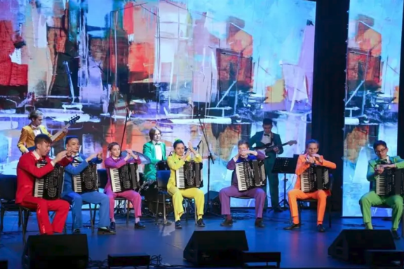 &Acy;&kcy;&kcy;&ocy;&rcy;&dcy;&iecy;&ocy;&ncy; &fcy;&iecy;&jcy;&iecy;&rcy;&vcy;&iecy;&rcy;&kcy;