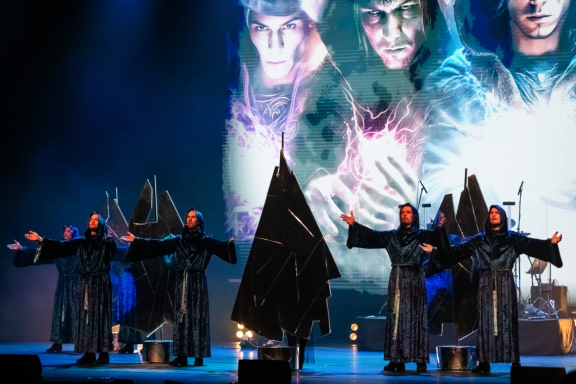 Легендарные хиты ENIGMA, SANDRA, GREGORIAN в шоу MIRROR OF ENIGMA