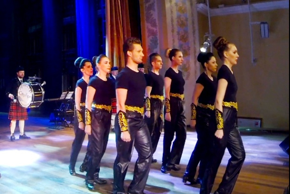 Шоу-концерт" Новогодняя симфония ритмов".Ирландские танцы. Балет.Трайбл. Фламенко. Бурлеск