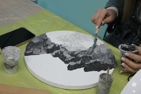 Горы на холсте: создаем уникальную текстурную картину (мастер-класс)