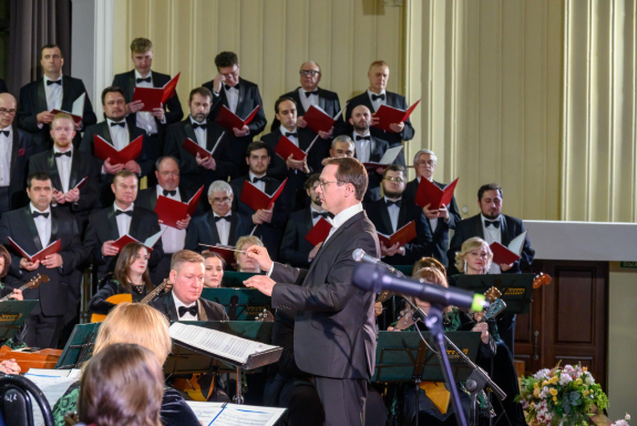 &Pcy;&rcy;&acy;&zcy;&dcy;&ncy;&icy;&chcy;&ncy;&ycy;&jcy; &kcy;&ocy;&ncy;&tscy;&iecy;&rcy;&tcy; "&Pcy;&iecy;&scy;&ncy;&icy; &Vcy;&iecy;&lcy;&icy;&kcy;&ocy;&jcy; &Pcy;&ocy;&bcy;&iecy;&dcy;&ycy;"