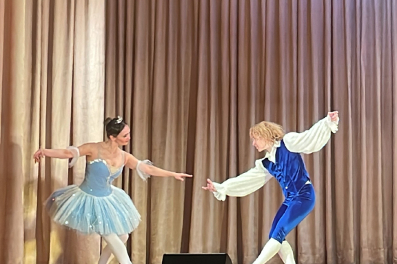 Шоу-концерт" Новогодняя симфония ритмов".Ирландские танцы. Балет.Трайбл. Фламенко. Бурлеск