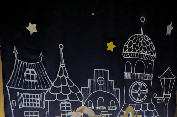 Интерактивный спектакль "Город картонных часов"