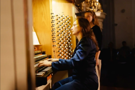 &Mcy;&ucy;&zcy;&ycy;&kcy;&acy;&lcy;&softcy;&ncy;&ycy;&jcy; &vcy;&ocy;&yacy;&zhcy;