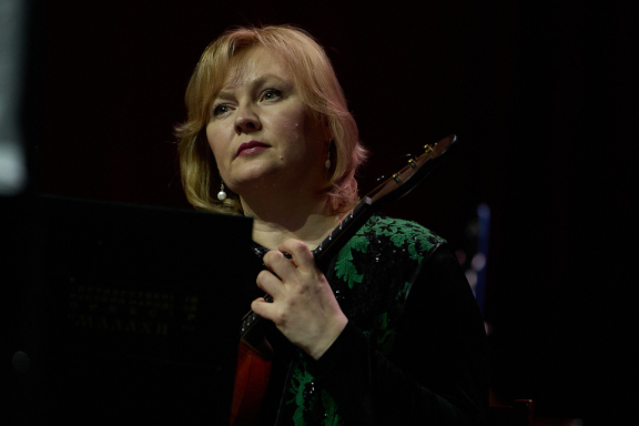 &Ocy;&rcy;&kcy;&iecy;&scy;&tcy;&rcy; &Mcy;&acy;&lcy;&acy;&khcy;&icy;&tcy; &laquo;&Zcy;&ocy;&lcy;&ocy;&tcy;&ycy;&iecy; &rcy;&ocy;&scy;&scy;&ycy;&pcy;&icy; &mcy;&iecy;&lcy;&ocy;&dcy;&icy;&jcy;&raquo;