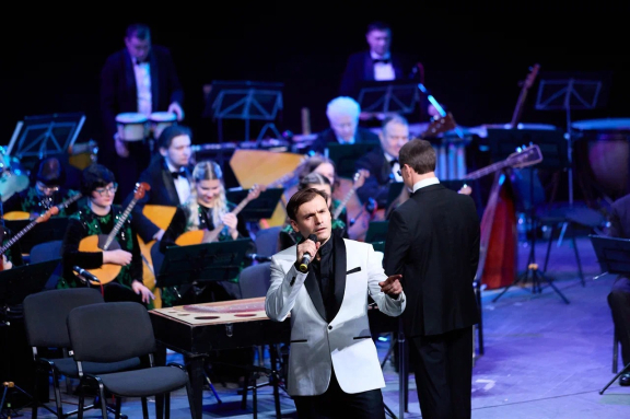 &Ocy;&rcy;&kcy;&iecy;&scy;&tcy;&rcy; &Mcy;&acy;&lcy;&acy;&khcy;&icy;&tcy; "&YAcy; &pcy;&ocy;&dcy;&acy;&rcy;&yucy; &vcy;&acy;&mcy; &tscy;&iecy;&lcy;&ycy;&jcy; &mcy;&icy;&rcy;" &Dcy;&period; &Rcy;&icy;&bcy;&iecy;&rcy;&ocy;