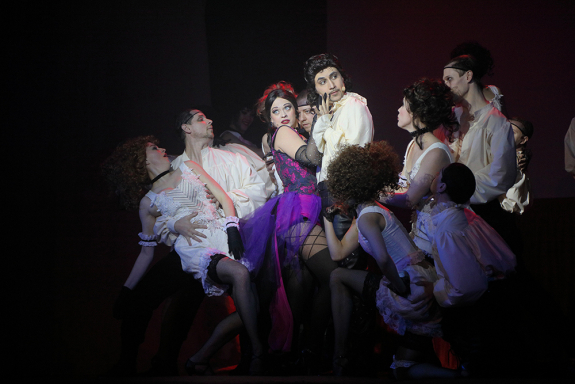 "&CHcy;&iecy;&lcy;&ocy;&vcy;&iecy;&kcy;&comma; &kcy;&ocy;&tcy;&ocy;&rcy;&ycy;&jcy; &scy;&mcy;&iecy;&iocy;&tcy;&scy;&yacy;" &gcy;&period;&IEcy;&kcy;&acy;&tcy;&iecy;&rcy;&icy;&ncy;&bcy;&ucy;&rcy;&gcy;