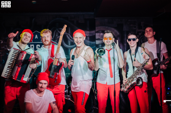 &Lcy;&iecy;&ncy;&icy;&ncy;&gcy;&rcy;&acy;&dcy; &Tcy;&rcy;&icy;&bcy;&softcy;&yucy;&tcy; &Rcy;&ecy;&dcy; &KHcy;&ecy;&dcy; &Bcy;&ecy;&ncy;&dcy;