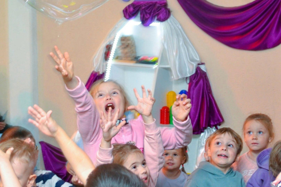 Шоу гигантских мыльных пузырей