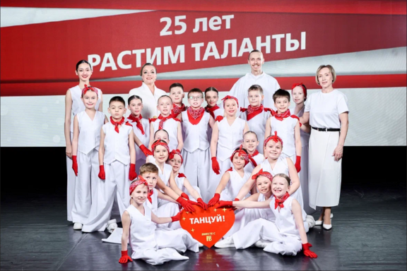 &Tcy;&iecy;&acy;&tcy;&rcy;&acy;&lcy;&icy;&zcy;&ocy;&vcy;&acy;&ncy;&ncy;&ycy;&jcy; &kcy;&ocy;&ncy;&tscy;&iecy;&rcy;&tcy; &khcy;&ocy;&rcy;&iecy;&ocy;&gcy;&rcy;&acy;&fcy;&icy;&chcy;&iecy;&scy;&kcy;&ocy;&jcy; &scy;&tcy;&ucy;&dcy;&icy;&icy; &laquo;&Fcy;&acy;&ncy;&tcy;&acy;&zcy;&icy;&yacy;&raquo;