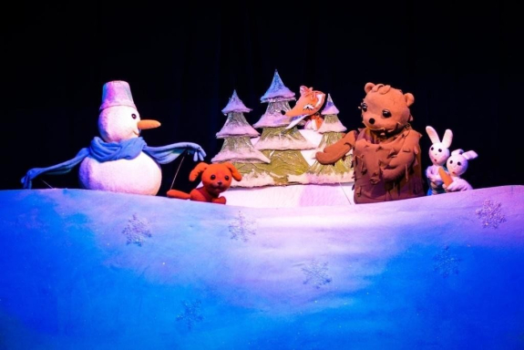 Кукольный спектакль "Снеговик-Почтовик"