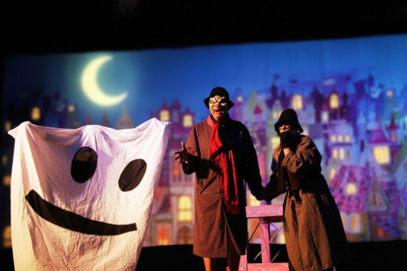 &Kcy;&acy;&rcy;&lcy;&scy;&ocy;&ncy;- &scy;&pcy;&iecy;&kcy;&tcy;&acy;&kcy;&lcy;&softcy; &acy;&rcy;&tcy;&icy;&scy;&tcy;&ocy;&vcy; &Mcy;&ocy;&scy;&kcy;&ocy;&vcy;&scy;&kcy;&ocy;&gcy;&ocy; &tcy;&iecy;&acy;&tcy;&rcy;&acy; &icy;&mcy;&period; &IEcy;&period;&Vcy;&acy;&khcy;&tcy;&acy;&ncy;&gcy;&ocy;&vcy;&acy;