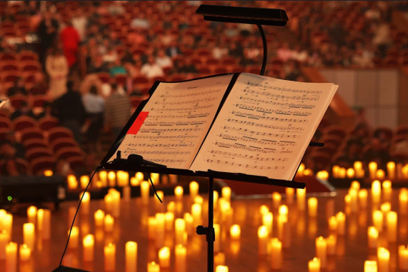 "P&period;S&period; &YAcy; &lcy;&yucy;&bcy;&lcy;&yucy; &tcy;&iecy;&bcy;&yacy;" Neo Classic Orchestra&comma; &zhcy;&icy;&vcy;&ocy;&jcy; &khcy;&ocy;&rcy; &icy; 3000 &scy;&vcy;&iecy;&chcy;&iecy;&jcy;&period;