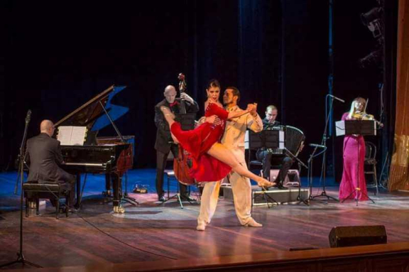 &laquo;&Tcy;&acy;&ncy;&gcy;&ocy; &vcy;&lcy;&yucy;&bcy;&lcy;&iecy;&ncy;&ncy;&ycy;&khcy; &scy;&iecy;&rcy;&dcy;&iecy;&tscy;&raquo;